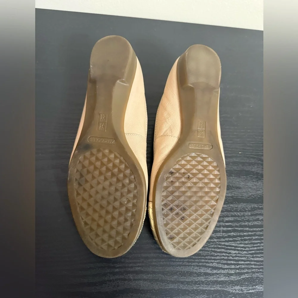 AEROSOLES Classic Beckon Tan Gold Ballet Quilted Patent Leather Shoes 7.5 - Picture 6 of 6